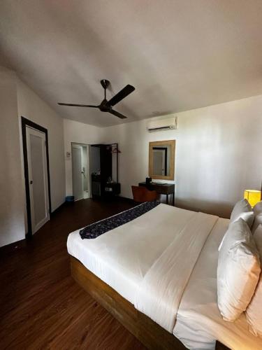 perhentian resort island pir bluestar