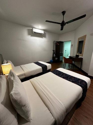 perhentian resort island pir bluestar
