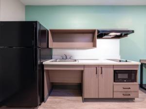 echo suites extended stay by wyndham springfield airport plz