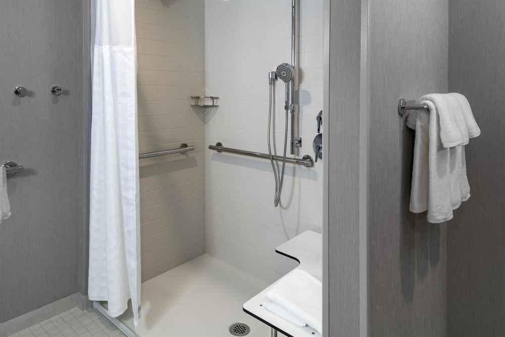 hyatt place post falls coeur dalene