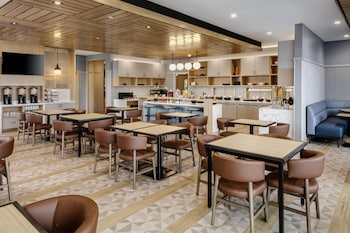 hyatt place post falls coeur dalene