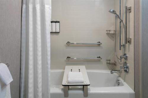hyatt place post falls coeur dalene