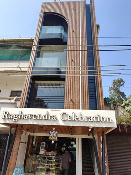 Stay In Dandeli,,2 star