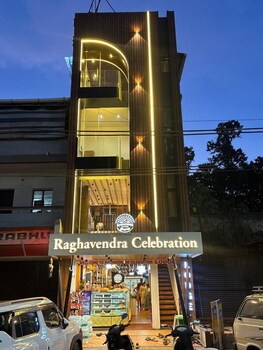 Stay In Dandeli,,2 star