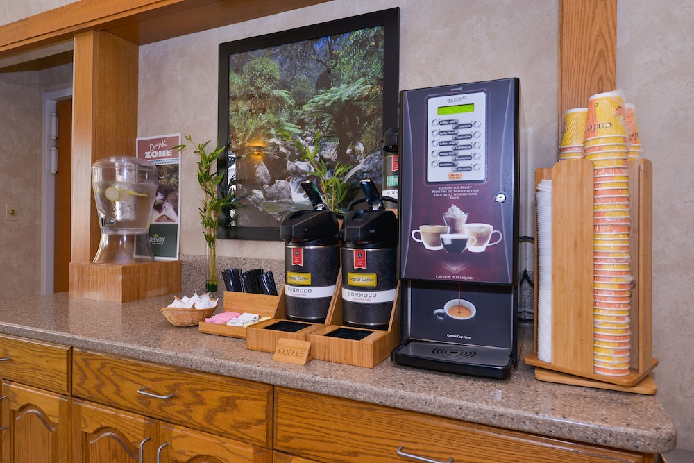 greenstay hotel and suites