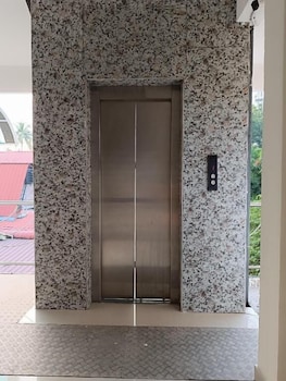 Hotel Brahma,,2 star