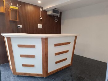 Hotel Brahma,,2 star