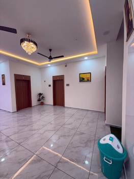 Hotel Sunrise,,3 star