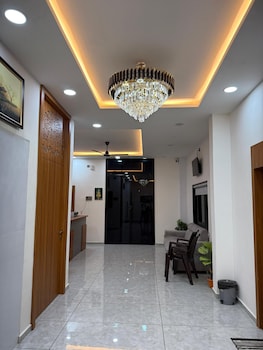 Hotel Sunrise,,3 star