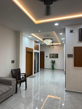 Hotel Sunrise,,3 star