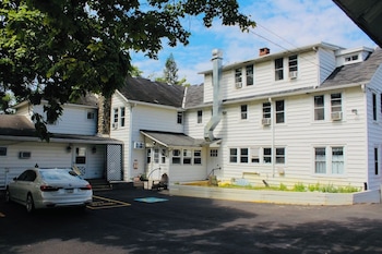 pocono ridge inn