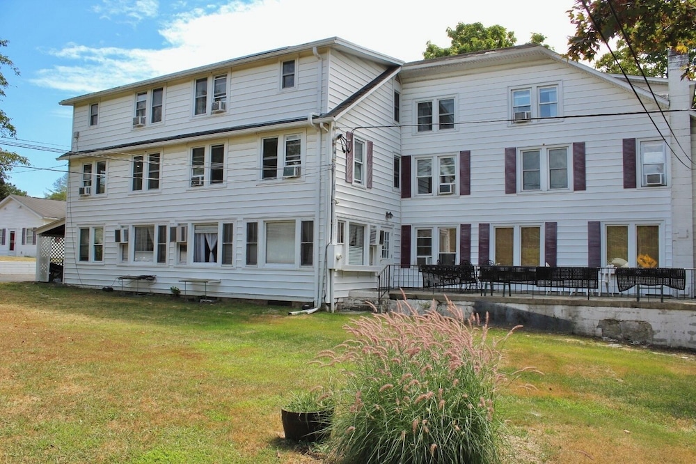 pocono ridge inn