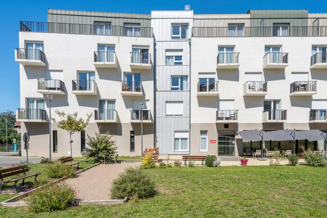 quality suites limoges