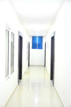 Hotel Nath Palace,,3 star