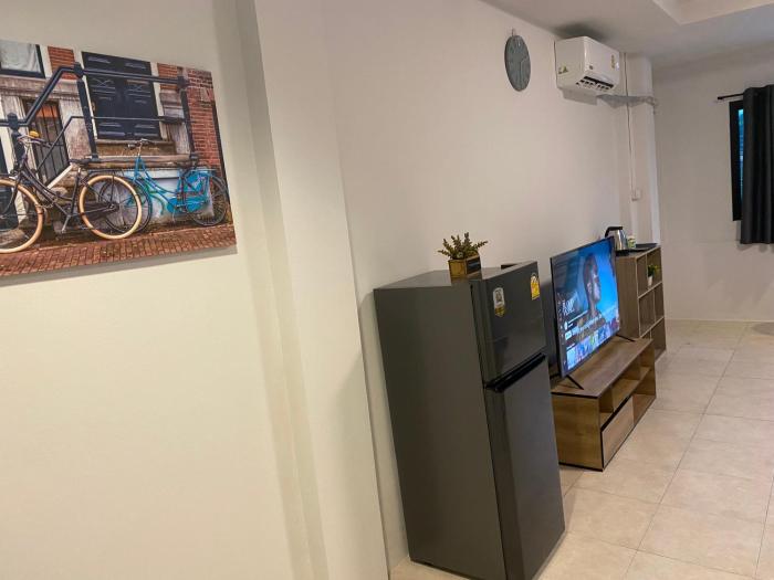 84 bar and guest house