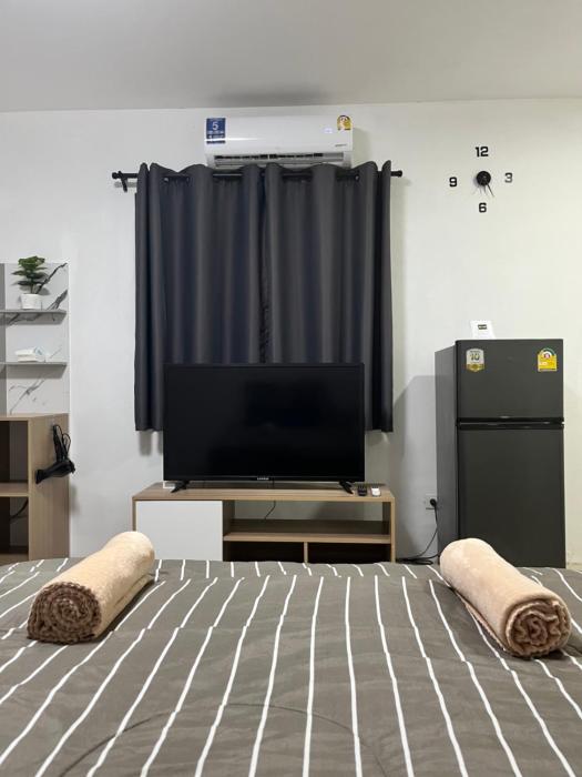 84 bar and guest house