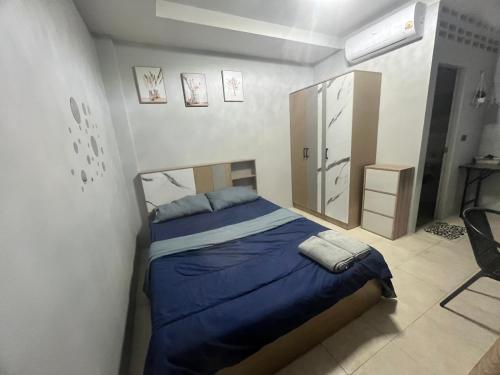 84 bar and guest house