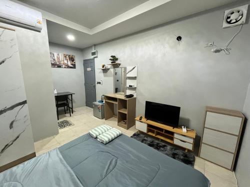 84 bar and guest house