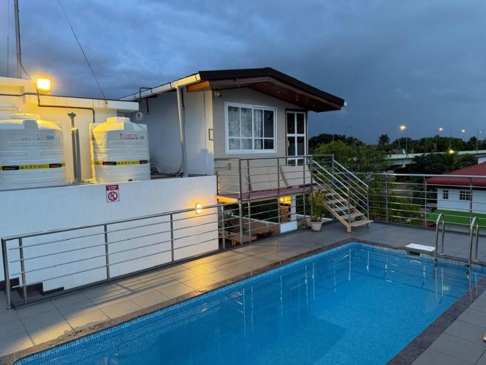 the sea by club travalet