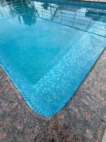 the sea by club travalet