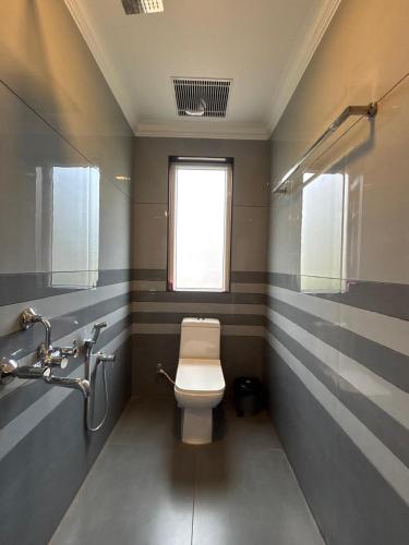 the sea by club travalet