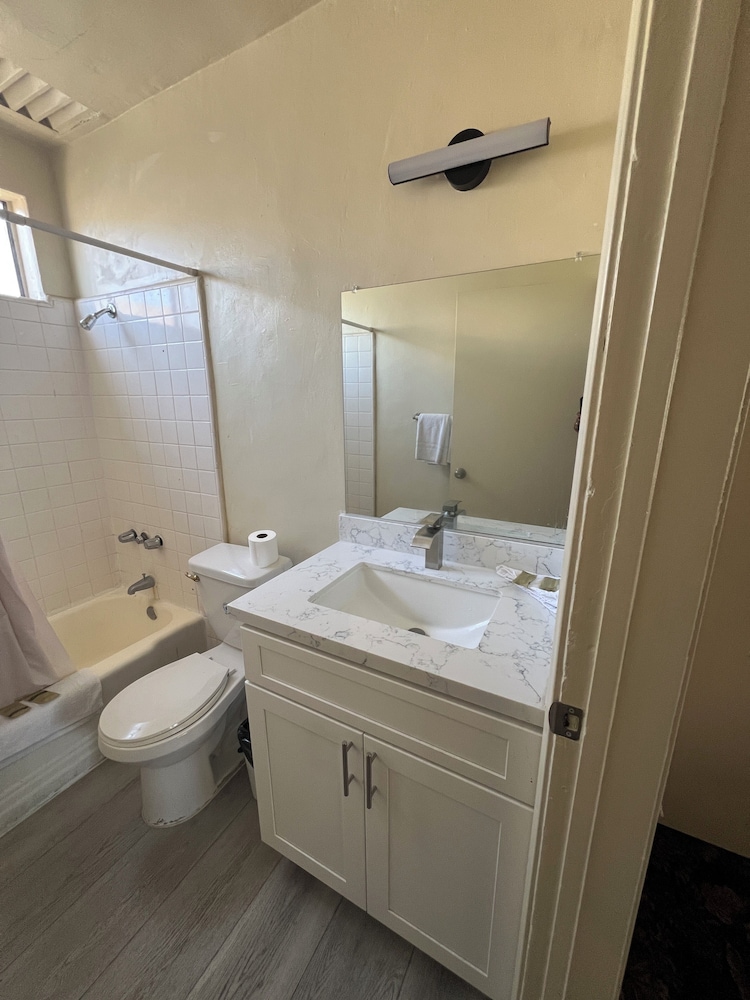 york motel