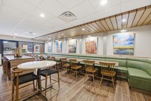 fairfield by marriott inn and suites mount pleasant wi