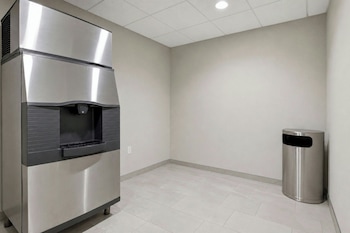 fairfield by marriott inn and suites mount pleasant wi