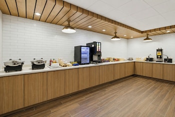fairfield by marriott inn and suites mount pleasant wi