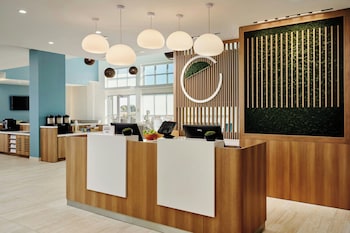 Element Pooler Savannah Airport,100 Davol St,3 star