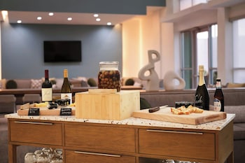 Element Pooler Savannah Airport,100 Davol St,3 star