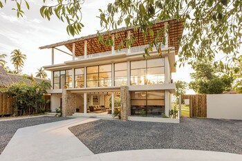 Samaraya Wellness Resort,,4 star