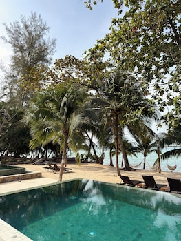 Samaraya Wellness Resort,,4 star