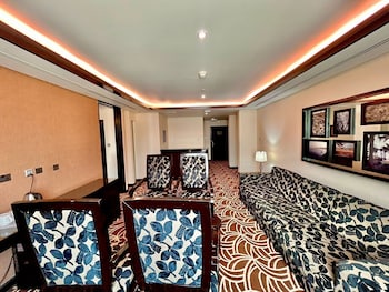 pavilion palace hotel