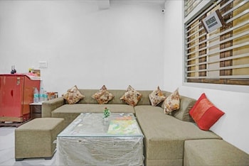 Krishna Laxmi Bhavan Palace,,2 star