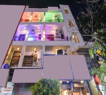 Roomshala Hotel Bir,,2 star