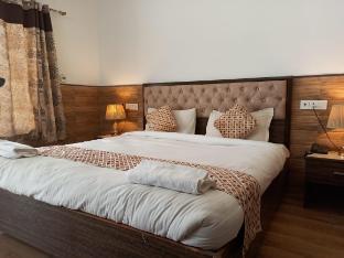 Poonam Villas,,2 star