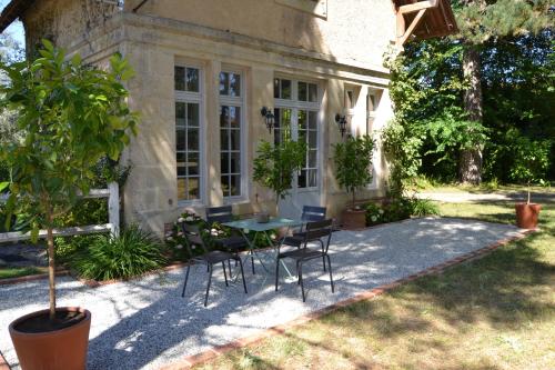 Chateau St Justin,,5 star