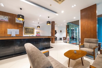 meet holiday international hotel