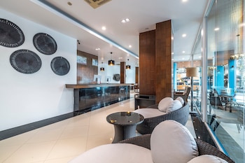 meet holiday international hotel