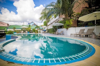 meet holiday international hotel