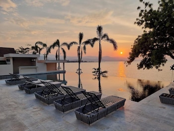 Zaya Beach Club & Resort,,3 star