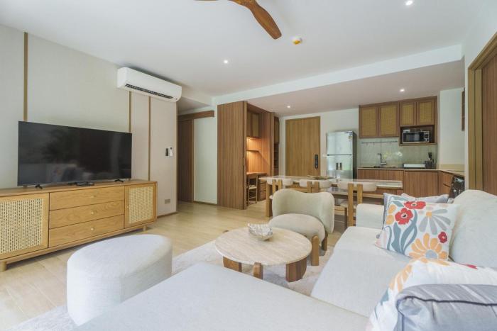 laguna beachfront 3br cozy condo