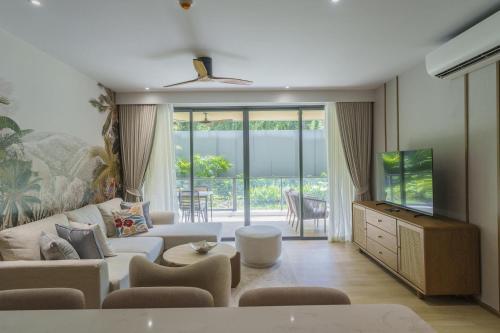 laguna beachfront 3br cozy condo