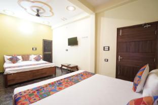 minx hotels radhika palace