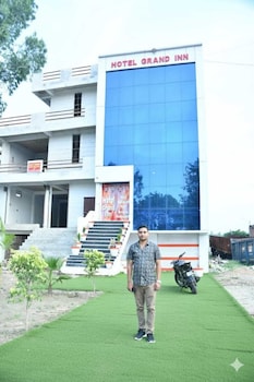 hotel grand inn