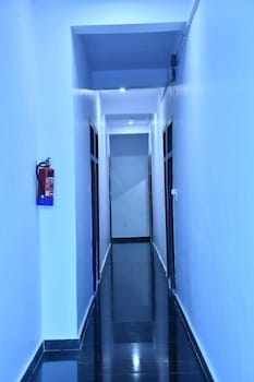 Hotel Grand Inn,,2 star