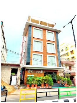 hotel royal crown puri