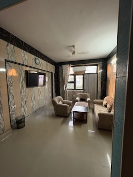 Awaraj Home Stay,,2 star