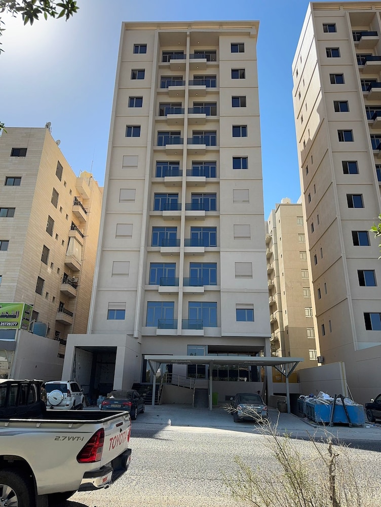 magic suite alsalmiya 33